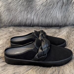 NWT REVITALIGN Barbados Hanna Braid Black Braided Mules Size 9B